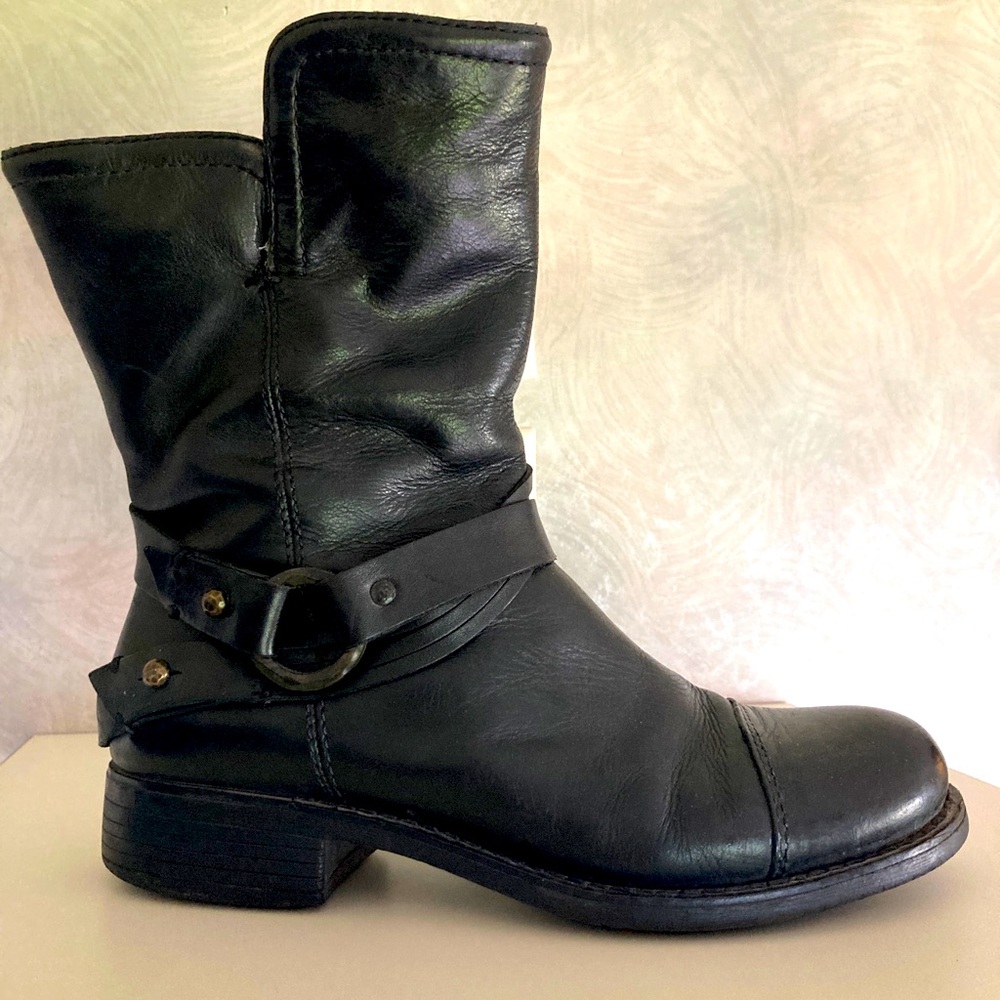 OTBT Bridgeport Ankle Boots Sz 8 Black Leather Side Zip Moto Harness